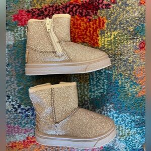 Oomphies Sparkly Gold Kids Boots